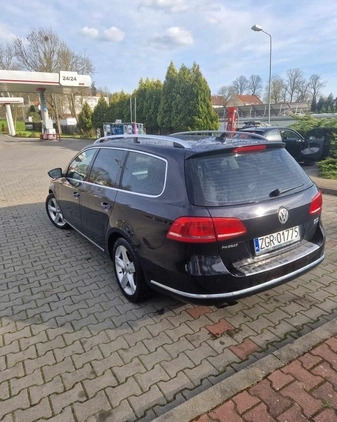 Volkswagen Passat cena 36000 przebieg: 322600, rok produkcji 2012 z Gryfino małe 106